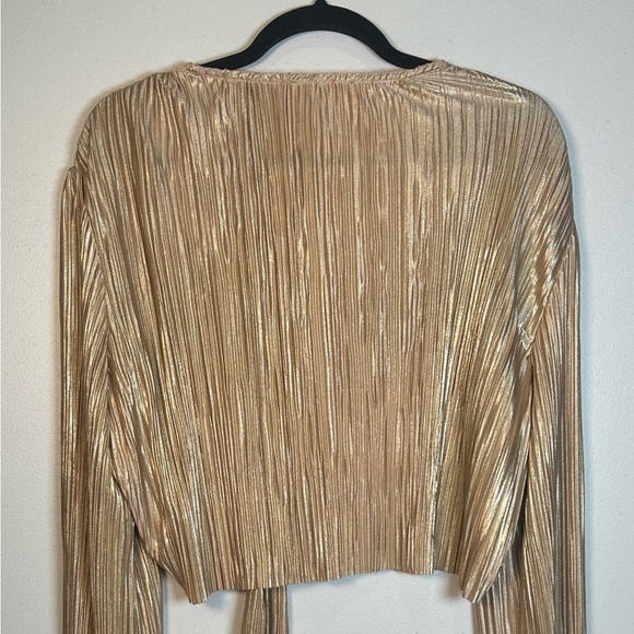 Molly Green Gold Pleated Tie-Front Crop Blouse/Cardigan. Size XL. - Picture 8 of 8